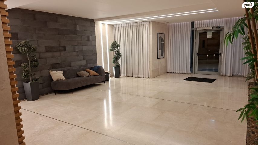 דירה, האימהות 10, סביוני נצר סירני, נס ציונה