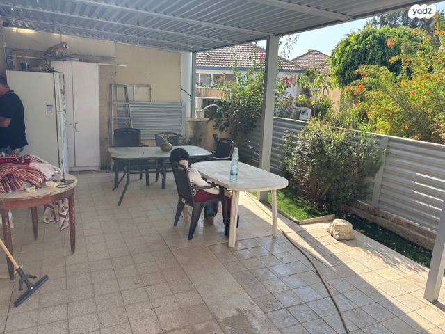 דירת גן, משעול הקורא 10, שאר העיר, עומר