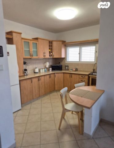 דירה, שדרות יוהנה ז'בוטינסקי 16, נווה זאב, נאות אילן, באר שבע