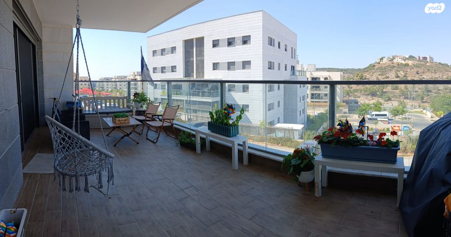 דירה, ברקת 23, אבני חן, חריש