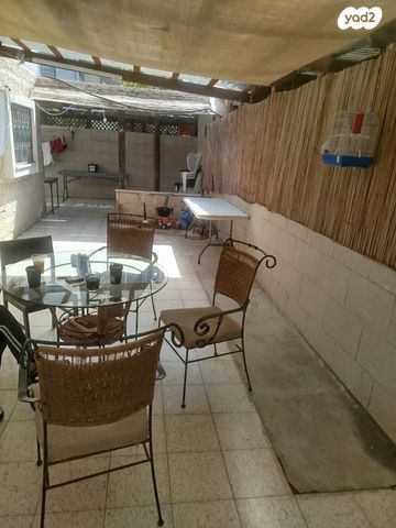 דירת גן, בורוכוב 27, שכונה א', באר שבע