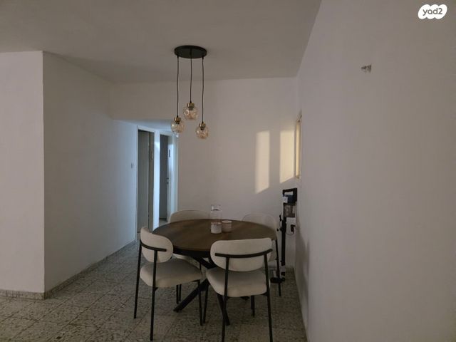 דירה, רחל הרשנזון 76, שעריים, רחובות