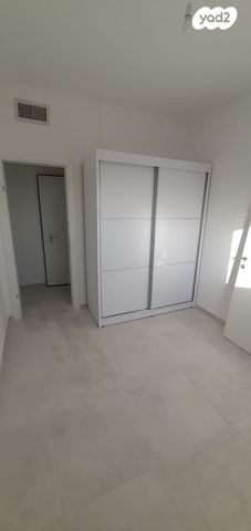 דירה, אגם 17, נשר, ערד