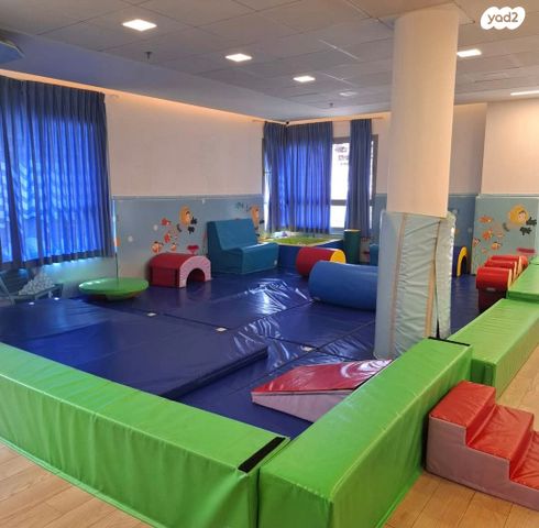 דירה, האימהות 10, סביוני נצר סירני, נס ציונה