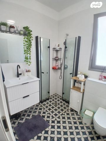 דירה, ברקת 23, אבני חן, חריש