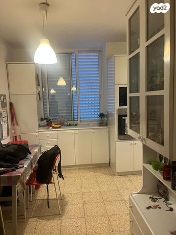 דירה, מוצא 12, מרום נווה, רמת יצחק, רמת גן