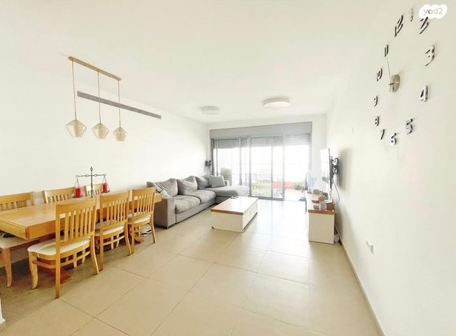 דירה, האימהות 10, סביוני נצר סירני, נס ציונה