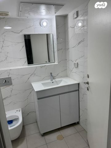 דירת גן, הגפן 3, כרמי הנדיב, אחוזת רוטנר, קרית מלאכי