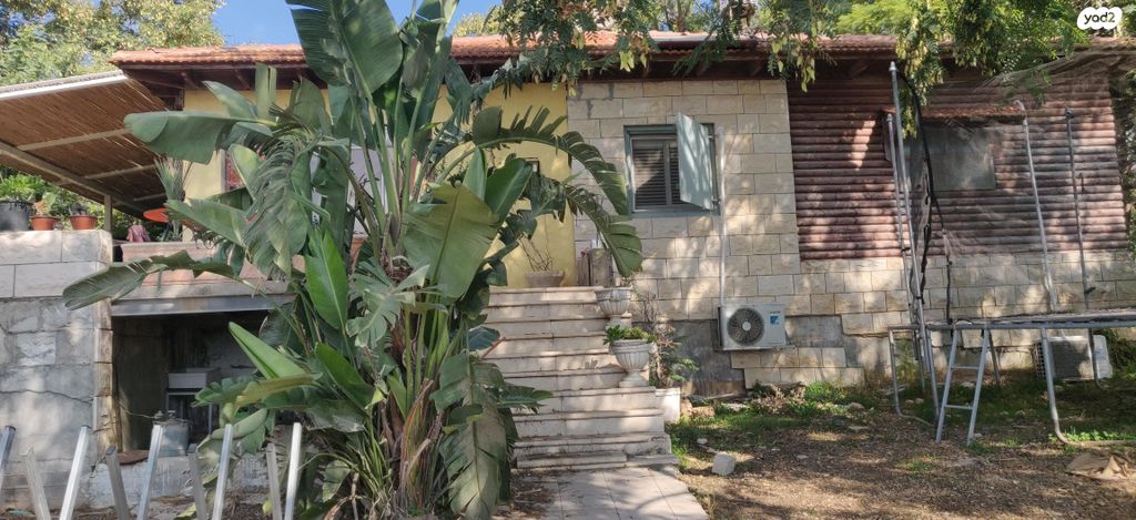 בית פרטי/ קוטג', האלומה 16, ריחן, ריחן