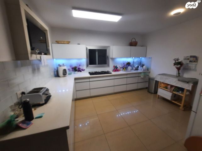 גג/ פנטהאוז, יוטבתה 23, ג'סי כהן, חולון