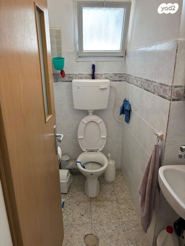 דירת גן, משעול הקורא 10, שאר העיר, עומר