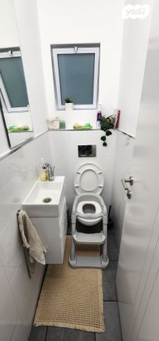 דירה, דרך ירושלים 11, שאר העיר, קרית עקרון