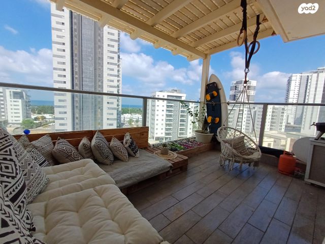 דירה, עוגן 12, גלי כרמל, טירת כרמל