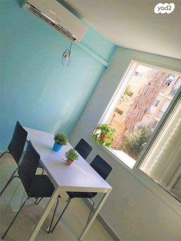 דירה, שמעון בר גיורא 22, שכונה ד', באר שבע