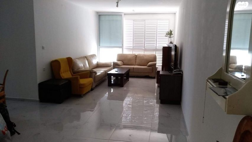 דירה, דרך ההגנה 130, נווה ברבור, כפר שלם מערב, תל אביב יפו