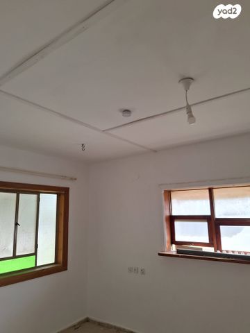 בית פרטי/ קוטג', האלומה 16, ריחן, ריחן