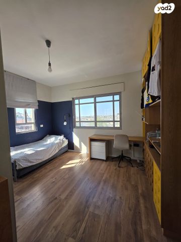 דו משפחתי, הארבל 37, אורנית, אורנית