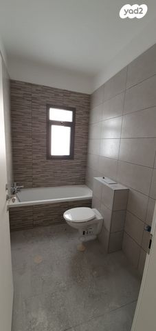 דירה, אגם 17, נשר, ערד