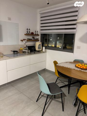 דירה, הרצל 126, עין שרה, נהריה