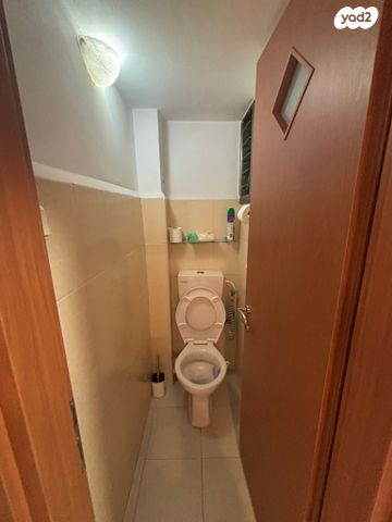 דירה, שדרות בר אילן 2, לב העיר, בת ים