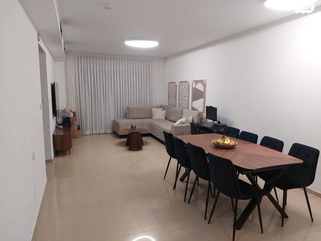 שדרות העצמאות 53