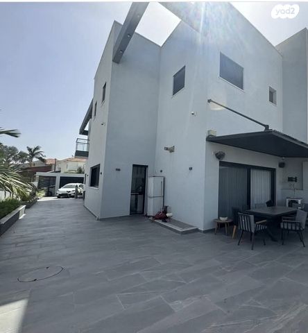 בית פרטי/ קוטג', צה"ל 44, נאות הפרחים, גן יבנה