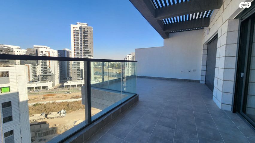 גג/ פנטהאוז, הגפן 1, כרמי הנדיב, אחוזת רוטנר, קרית מלאכי