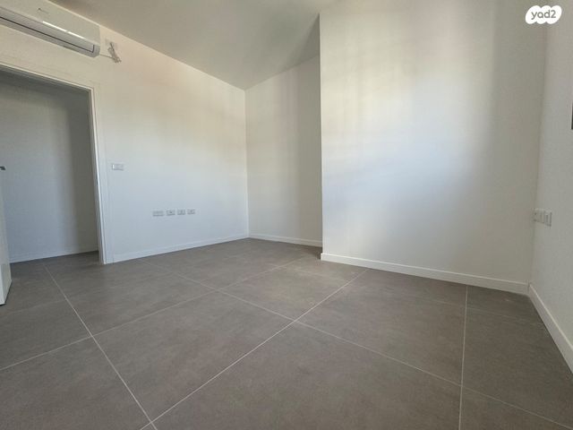 דירה, המעיין 39, ארלוזורוב, גבעתיים