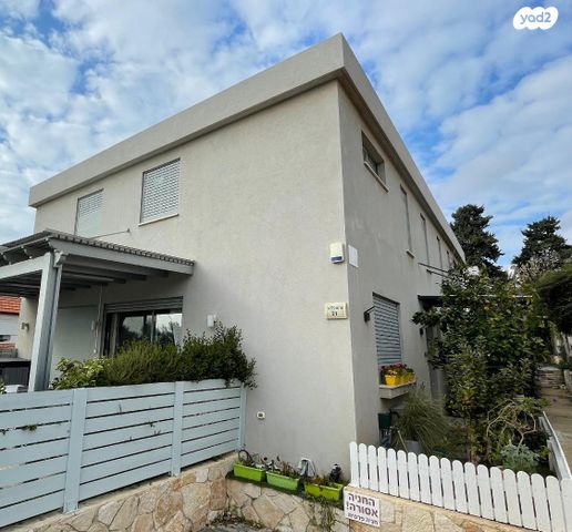 טרומפלדור 21