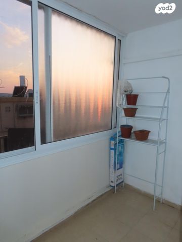 דירה, ז'בוטינסקי 26, שיכון ד, טבריה