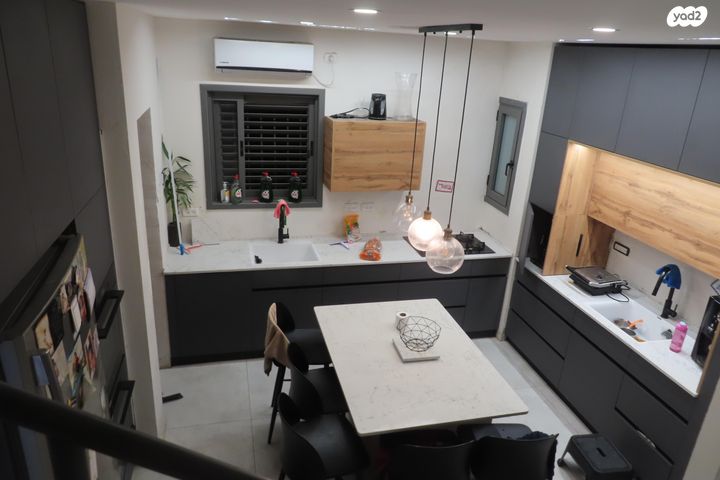 דופלקס, ירושלים 47, הפועל המזרחי ב', שיכון ב', בני ברק