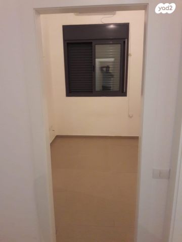 דירת גן, אלברט איינשטיין 8, פסגות אפק, ראש העין