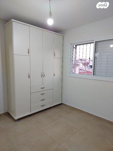 דירה, ירושלים 23, הפועל המזרחי ד', שיכון ד', בני ברק