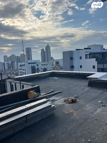 דירה, השר רבינוביץ 3, הנביאים, בת ים