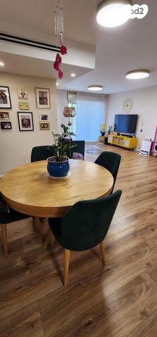 דירה, נחל פולג 27, צור יצחק, צור יצחק