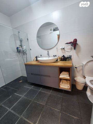 דירה, יוסי בנאי 75, פסגות אפק, ראש העין