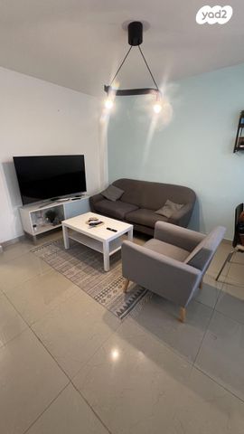 דירה, שמעון בר גיורא 22, שכונה ד', באר שבע