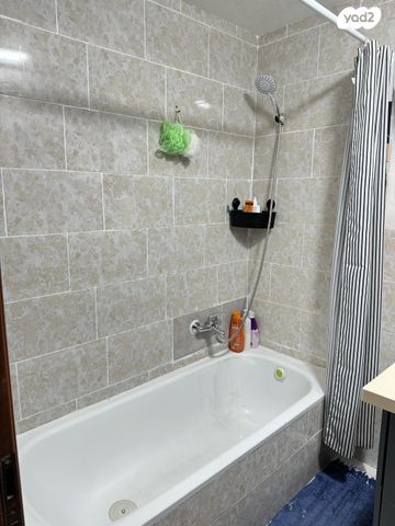 דירה, המעפילים 4, רובע ב', אשדוד