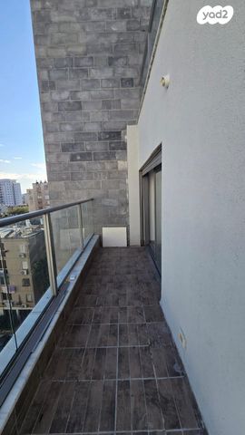 דירה, מעפילי אגוז 88, נווה חן, תל אביב יפו