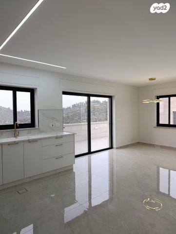 יחידת דיור, המצפה 34, אבו גוש, אבו גוש