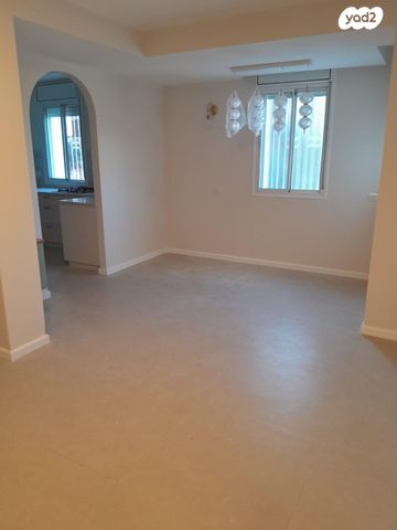 לואי ליפסקי 38