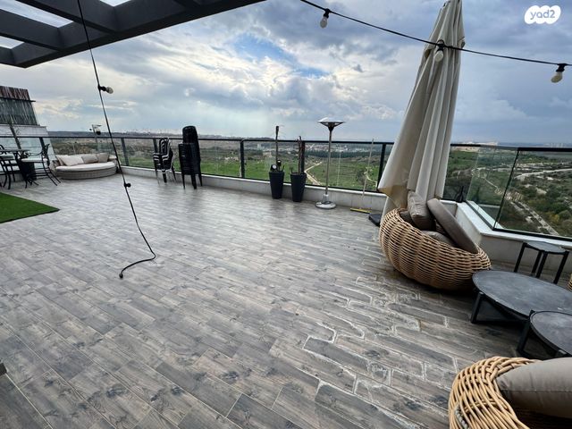 שדרות בן גוריון 7