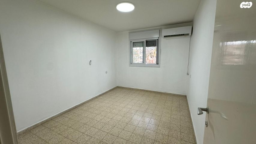 דירה, החיד"א 99, שכונה י"א, באר שבע