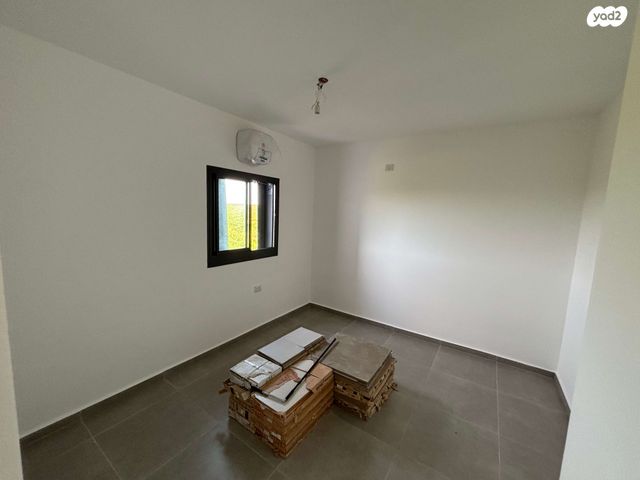 דירה, שיר השירים 3, גן יבנה מערב, גן יבנה