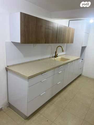 יחידת דיור, התאנה 1, עזריה, עזריה