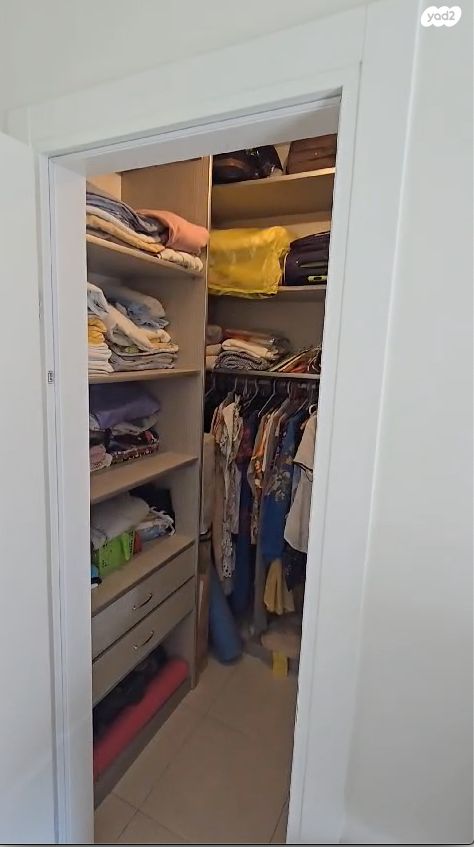 דירה, גלעדי אהרון 4, קרית אילון, חולון