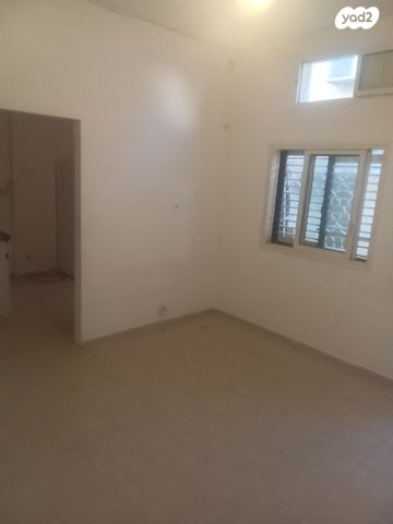 יחידת דיור, בורוכוב 23, נווה רמז, חולון