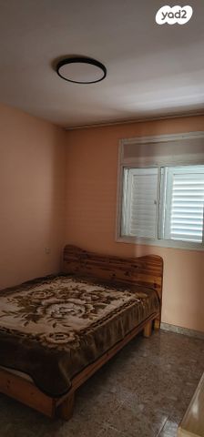 דירה, שדרות מנחם בגין 17, נווה דקלים, אשקלון