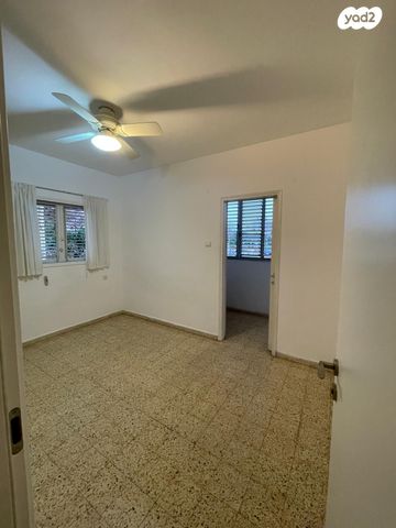 דירה, ז'בוטינסקי 58, ארלוזורוב, גבעתיים