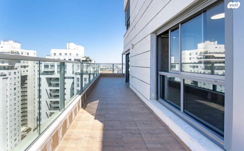 גג/ פנטהאוז, עזר וייצמן 6, מתחם 1200, הוד השרון